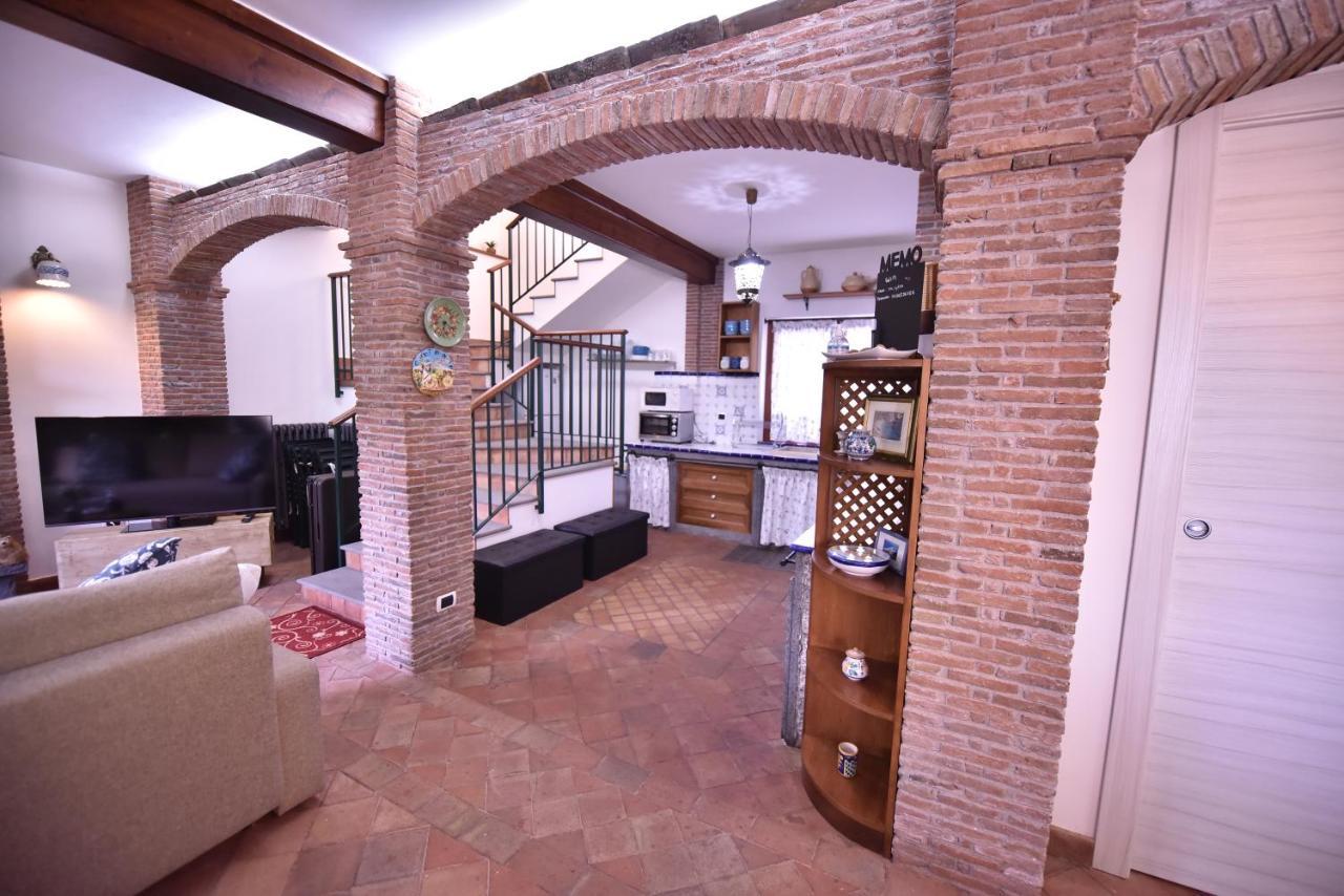 Villa Caterina, Alle Pendici Del Vulcano Etna Viagrande Exterior foto